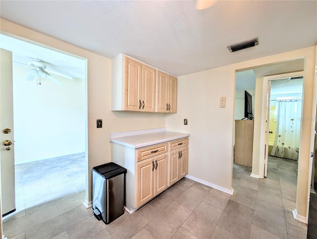 5896 GARDEN LANE A27, BRADENTON, FL 34207 — photo 3