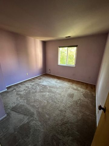 949 Claremont Ct, Modesto, CA 95356