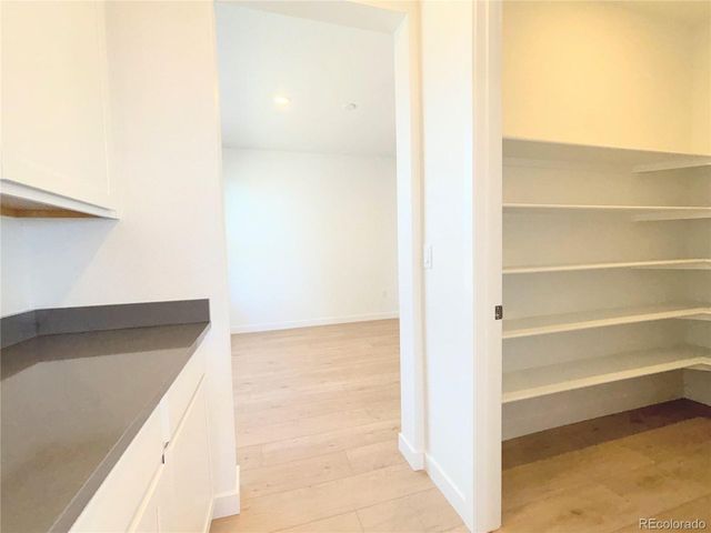 24555 E Kettle Ct, Aurora, CO 80016