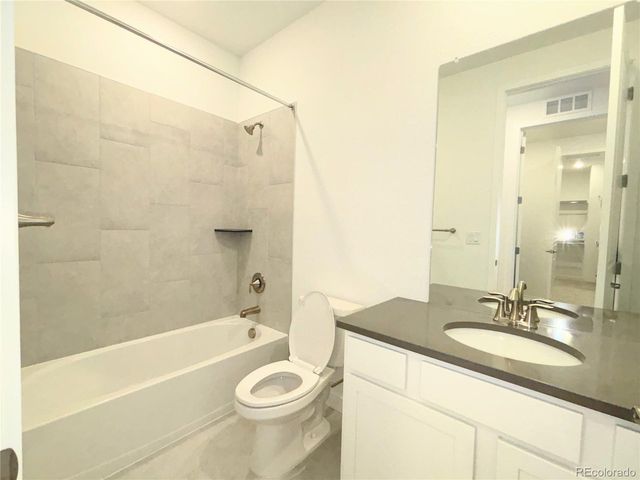 24555 E Kettle Ct, Aurora, CO 80016