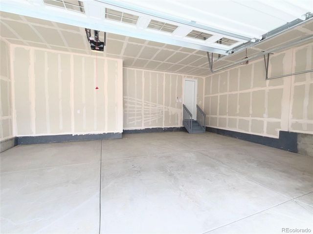 24555 E Kettle Ct, Aurora, CO 80016