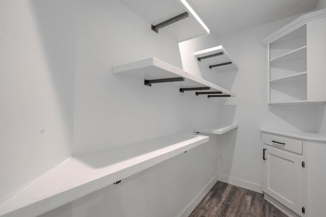 104 N Burr Oak Rd, Wichita, KS 67206