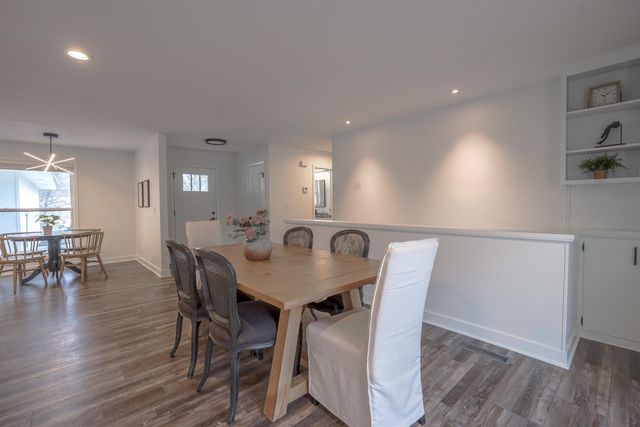 104 N Burr Oak Rd, Wichita, KS 67206