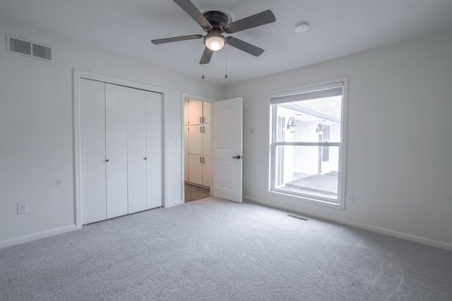 104 N Burr Oak Rd, Wichita, KS 67206