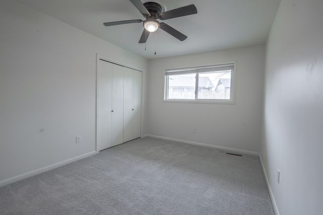 104 N Burr Oak Rd, Wichita, KS 67206