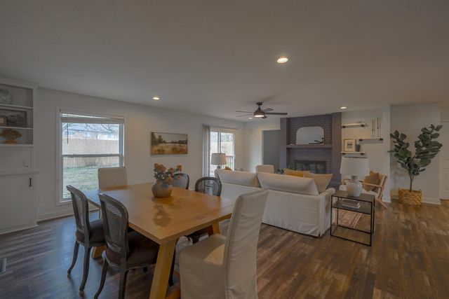 104 N Burr Oak Rd, Wichita, KS 67206