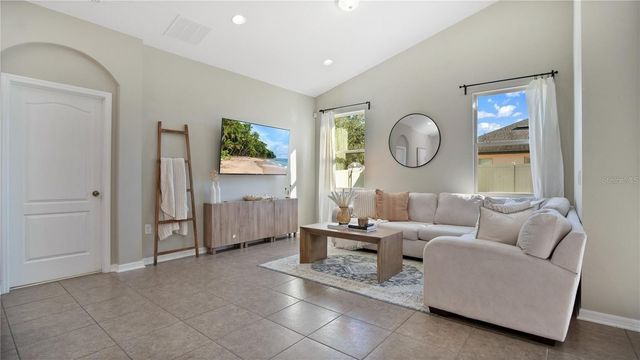 5160 APPENINE LOOP E, St Cloud, FL 34771