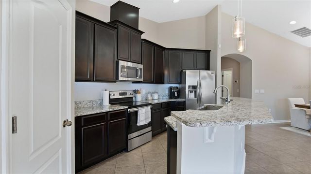 5160 APPENINE LOOP E, St Cloud, FL 34771