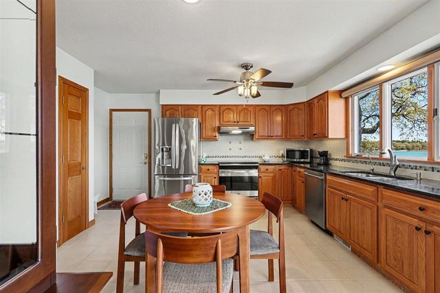 380 Whispering Oaks Drive, Muskegon, MI 49442
