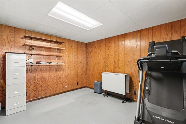 380 Whispering Oaks Drive, Muskegon, MI 49442