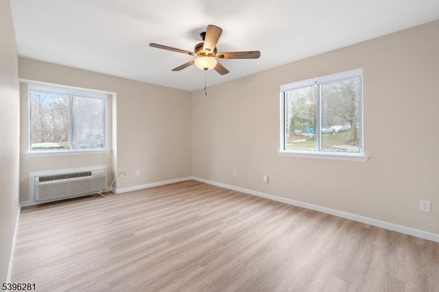 41 Bolton Ct, Franklin Twp., NJ 08873