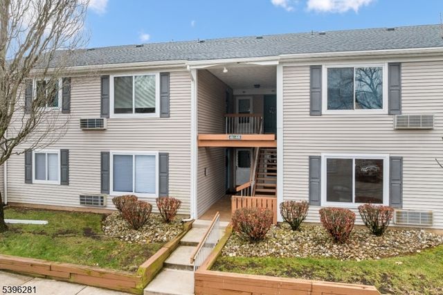 41 Bolton Ct, Franklin Twp., NJ 08873