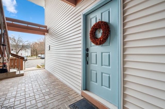 41 Bolton Ct, Franklin Twp., NJ 08873