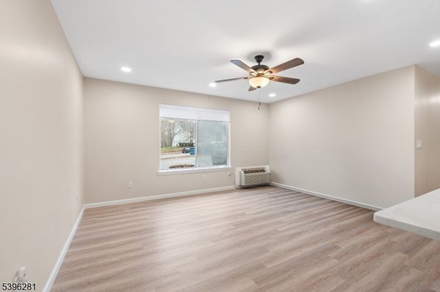 41 Bolton Ct, Franklin Twp., NJ 08873