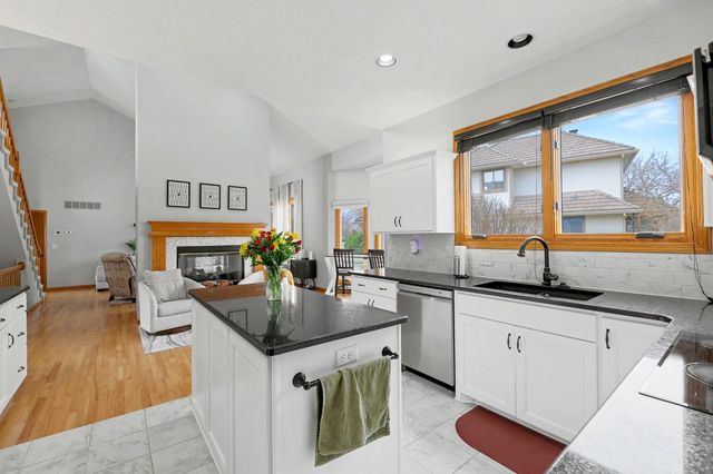 12020 W Ridgepoint Ct, Wichita, KS 67235