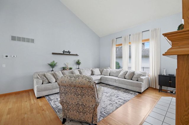 12020 W Ridgepoint Ct, Wichita, KS 67235