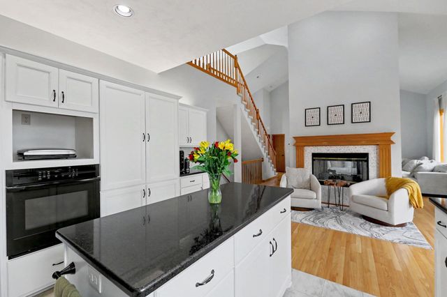 12020 W Ridgepoint Ct, Wichita, KS 67235