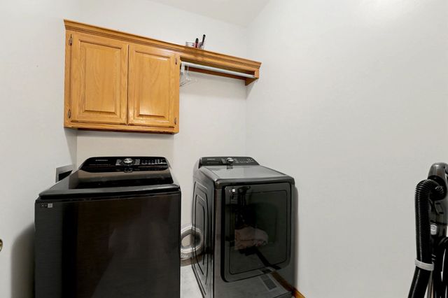 12020 W Ridgepoint Ct, Wichita, KS 67235