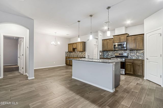 2252 Thawline Pl, El Paso, TX 79911