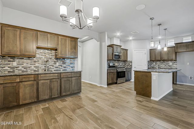 2252 Thawline Pl, El Paso, TX 79911