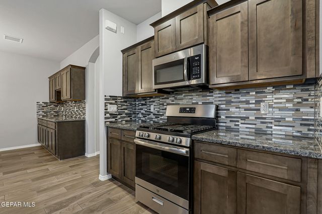 2252 Thawline Pl, El Paso, TX 79911