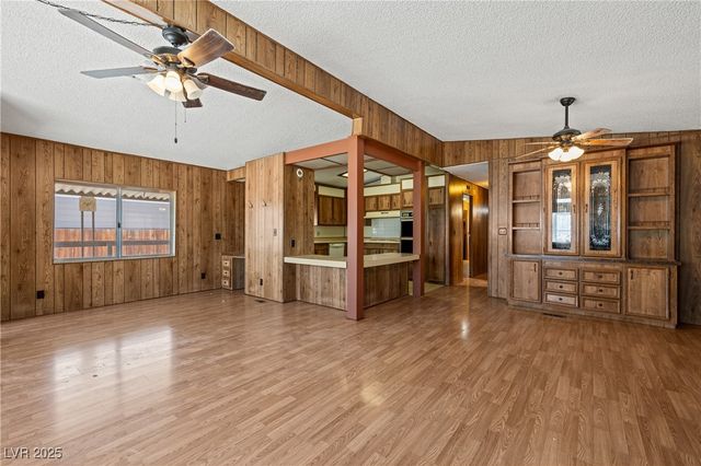 203 Trailzend Avenue, Overton, NV 89040