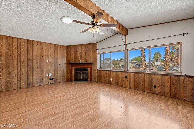 203 Trailzend Avenue, Overton, NV 89040