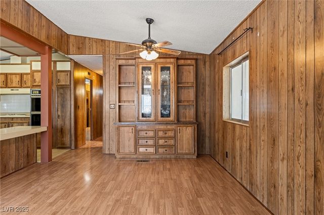 203 Trailzend Avenue, Overton, NV 89040