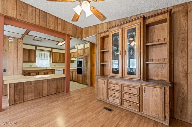 203 Trailzend Avenue, Overton, NV 89040