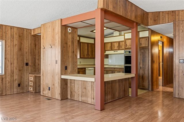 203 Trailzend Avenue, Overton, NV 89040