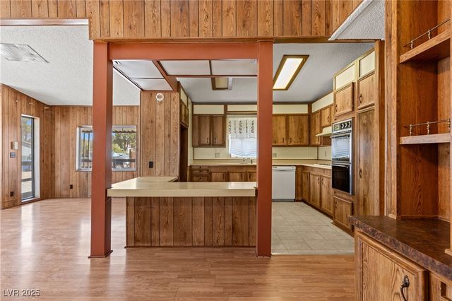 203 Trailzend Avenue, Overton, NV 89040