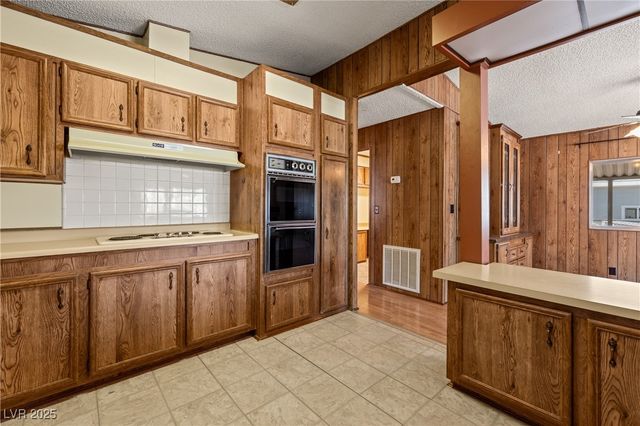 203 Trailzend Avenue, Overton, NV 89040