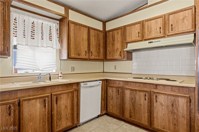 203 Trailzend Avenue, Overton, NV 89040