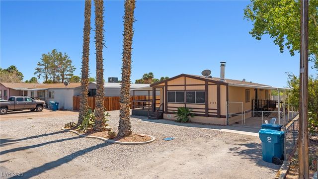 203 Trailzend Avenue, Overton, NV 89040