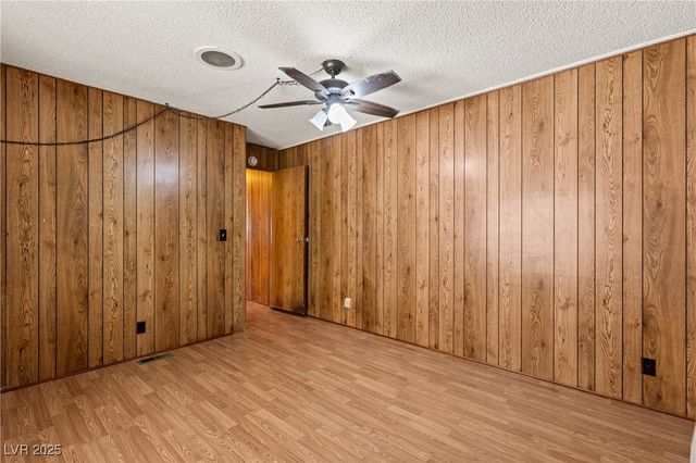 203 Trailzend Avenue, Overton, NV 89040