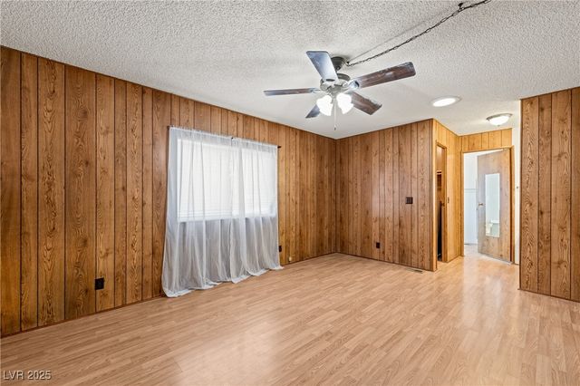 203 Trailzend Avenue, Overton, NV 89040