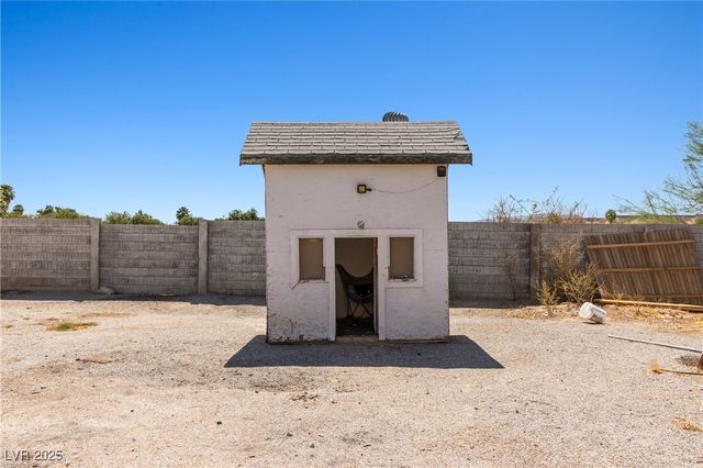 203 Trailzend Avenue, Overton, NV 89040