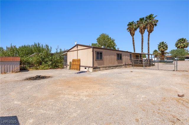 203 Trailzend Avenue, Overton, NV 89040