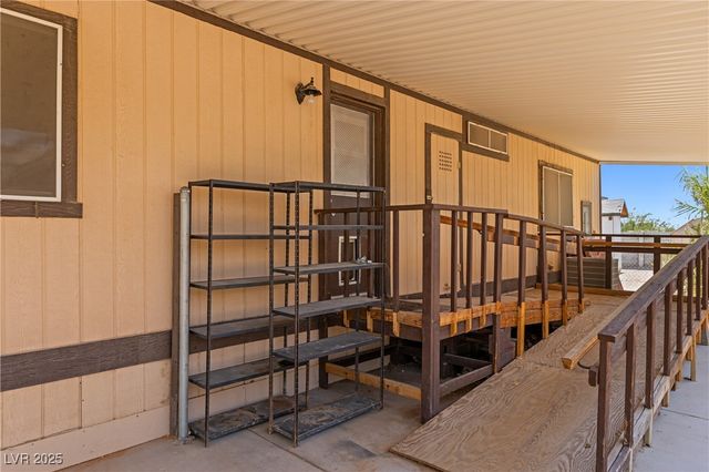 203 Trailzend Avenue, Overton, NV 89040