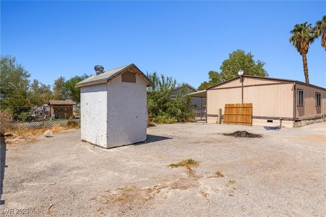 203 Trailzend Avenue, Overton, NV 89040