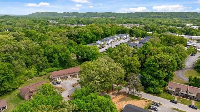 5217 Hickory Woods Lane, Hixson, TN 37343