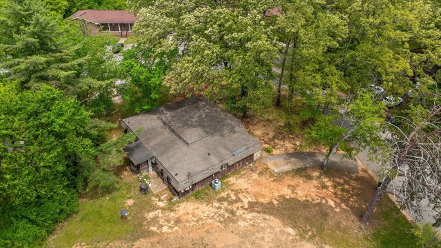 5217 Hickory Woods Lane, Hixson, TN 37343