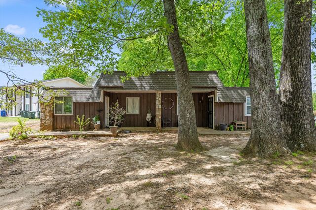 5217 Hickory Woods Lane, Hixson, TN 37343