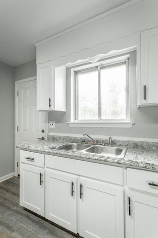 5217 Hickory Woods Lane, Hixson, TN 37343