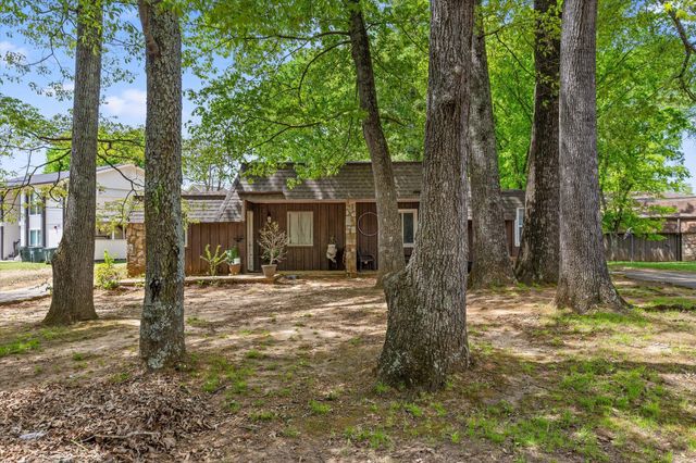 5217 Hickory Woods Lane, Hixson, TN 37343