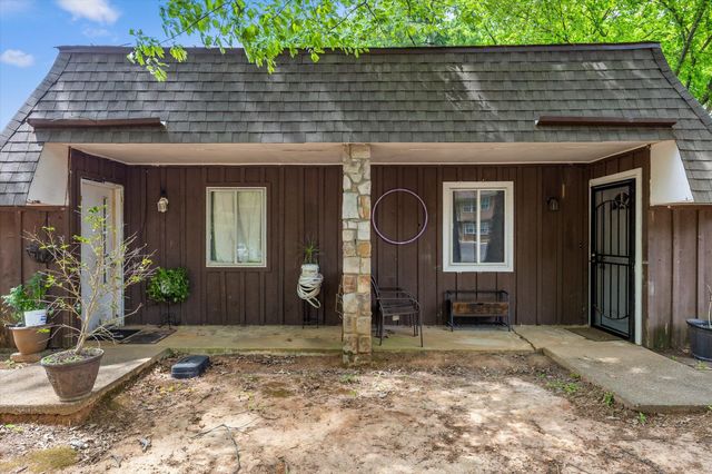 5217 Hickory Woods Lane, Hixson, TN 37343