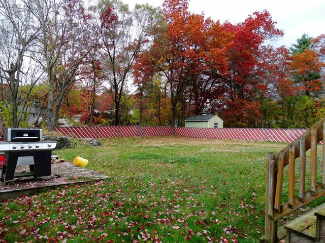 27 General Pulaski Drive, Salem, NH 03079