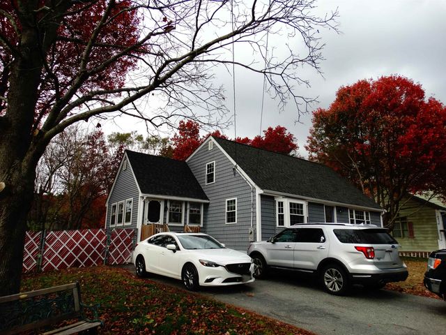 27 General Pulaski Drive, Salem, NH 03079