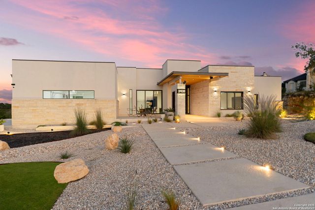 24108 Tres Arroyos, San Antonio, TX 78255