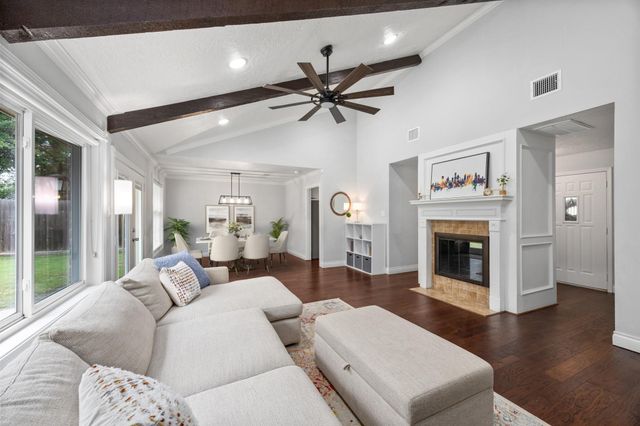 14206 Locke Lane, Houston, TX 77077